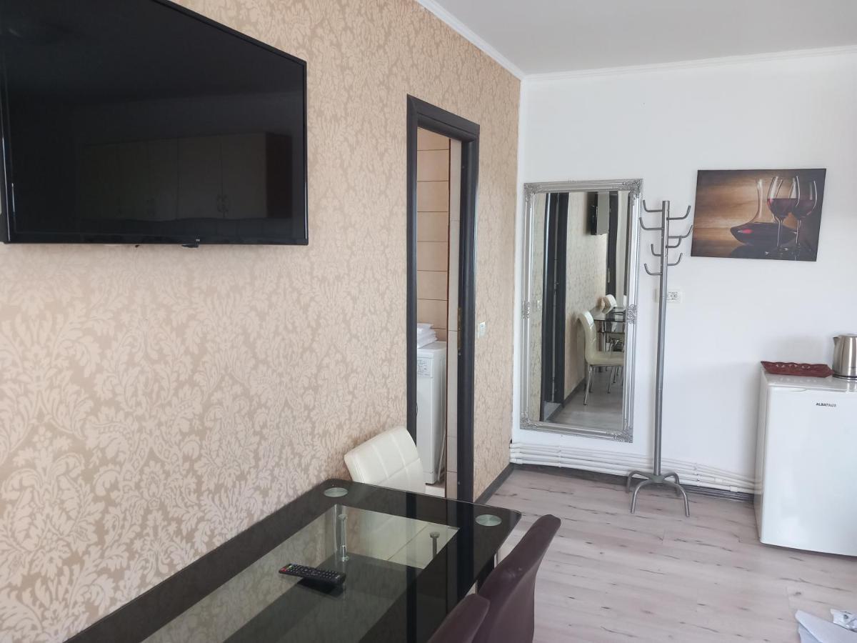 Vila Davison Târgu Jiu Exterior foto